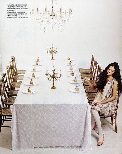 Girl Dining Table