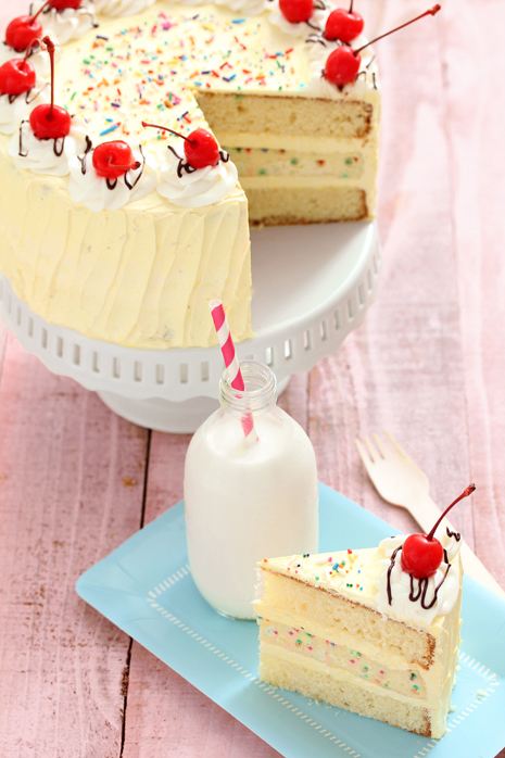 Banana-Split-Cake_-Bakers-Royale-1