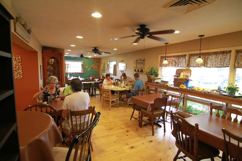 Lola's Inside Tables