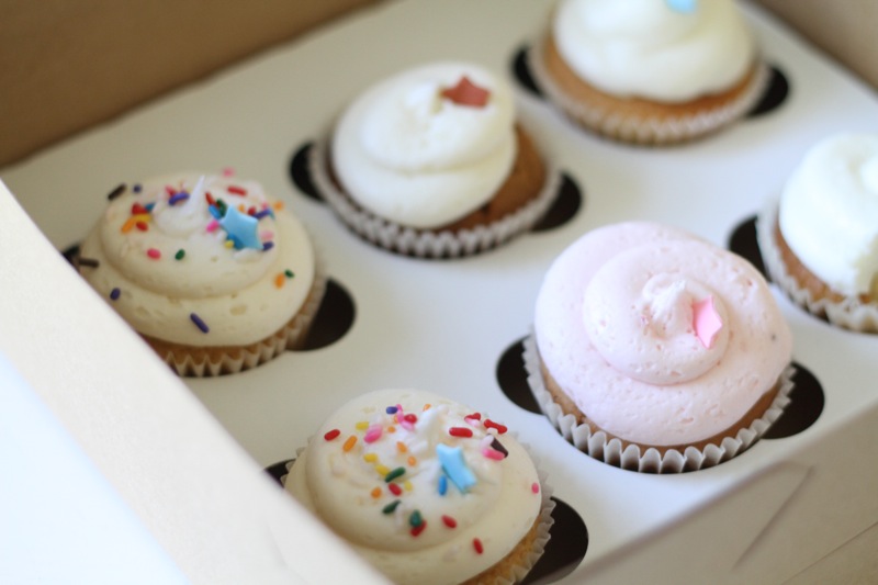 Half Dozen Star Cakes 1