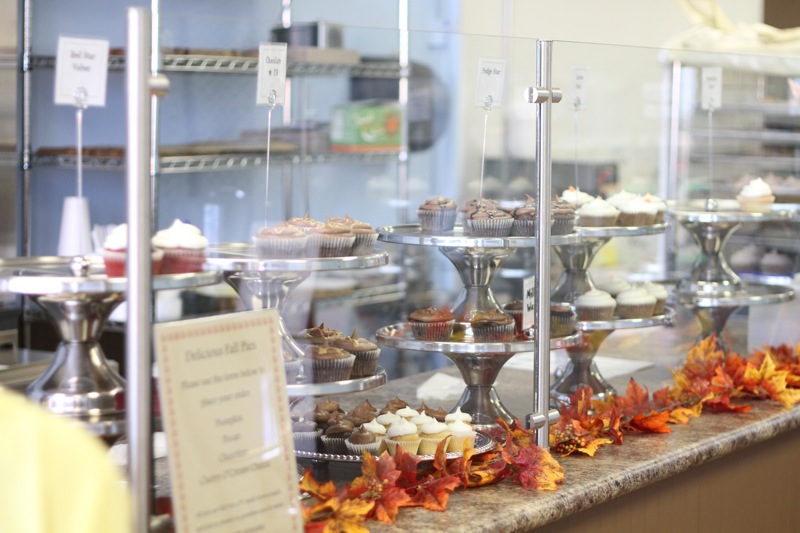 Star Cakes Cupcakes Display