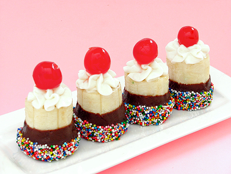 Banana-Split-Mini-Bites-_bakers-royale1