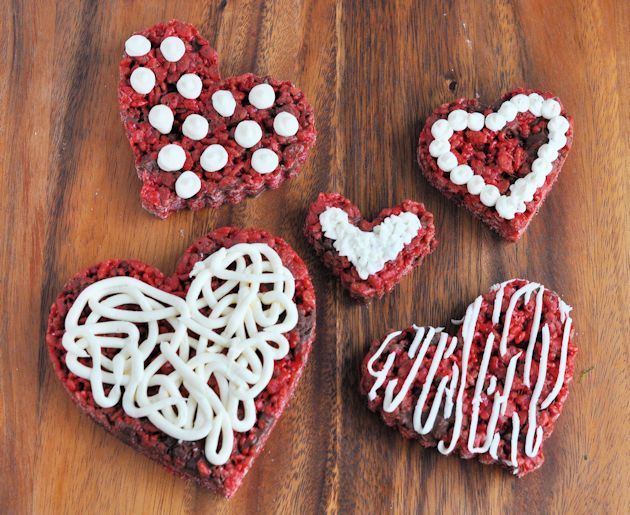 red-velvet-rice-krispies-treats-with-cream-cheese-frosting