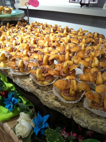 Chocolate Mousse Swans