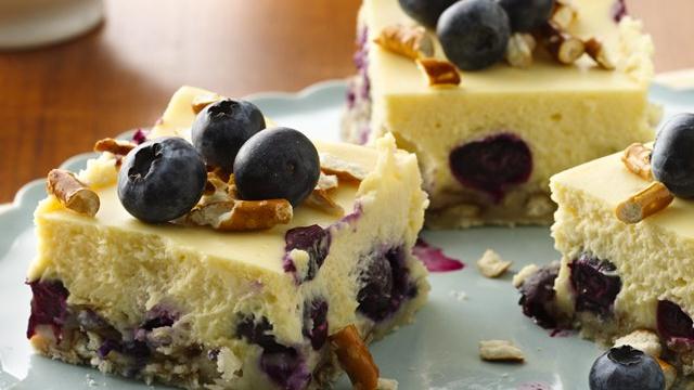 Lemon Blueberry Pretzel Cheesecake