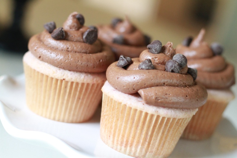 Strawberry Cupcake with Chocolate Cream Cheese Frosting 2