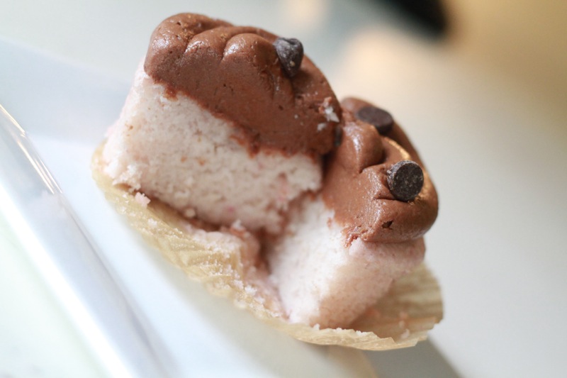 Strawberry Cupcakes with Chocolate Cream Cheese Frosting 3